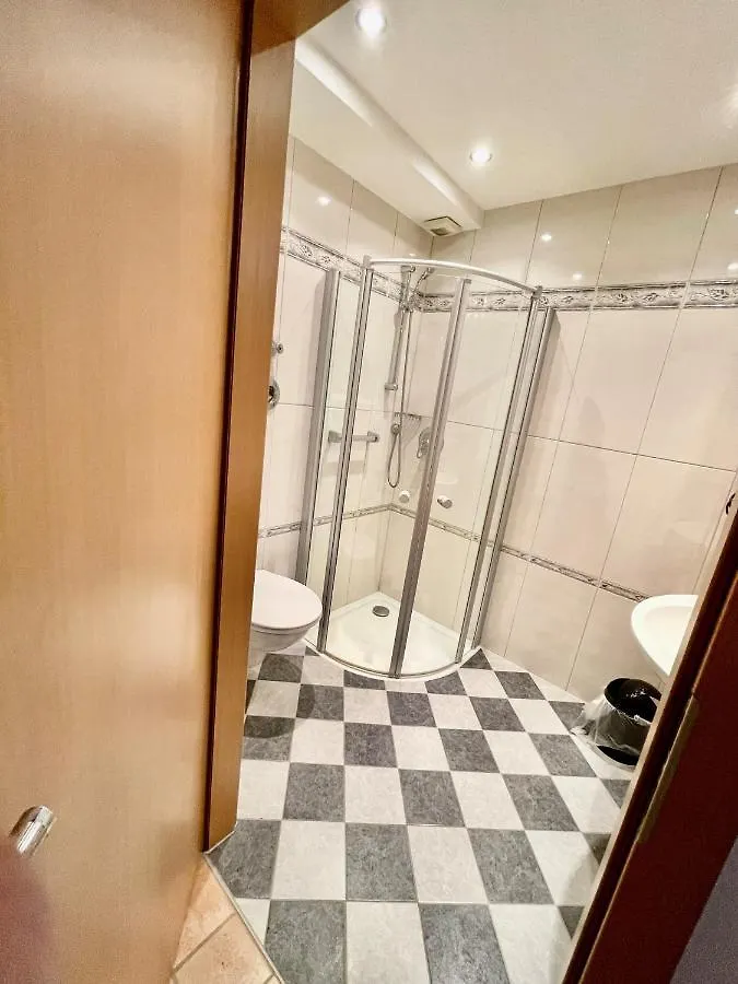Apartment Fuer Vier Hannover
